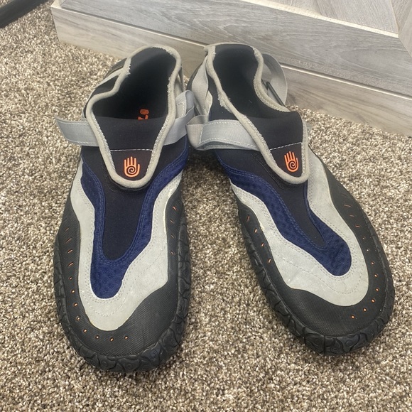 teva proton water shoes